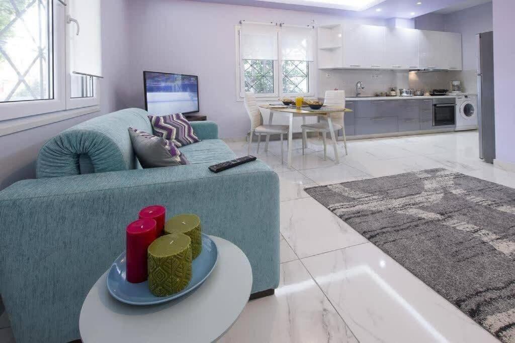 Villa Modern Fully-Equipped House, 5 Min Walk From Metro à Athènes Extérieur photo